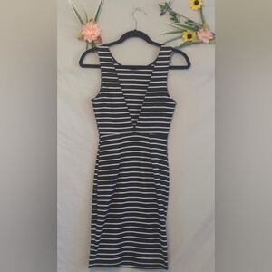 Gorgeous V line striped dress black & white size medium
